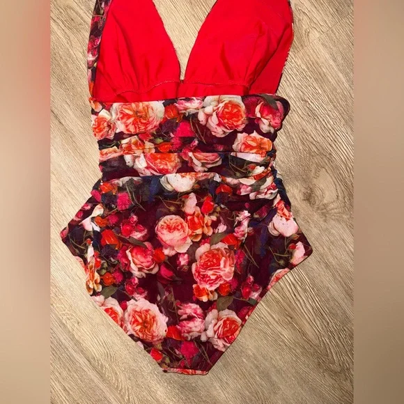 FUZZI Floral V Neck One Piece Swim 2015 Swim Line Size 48 (US 12) - Picture 7 of 10